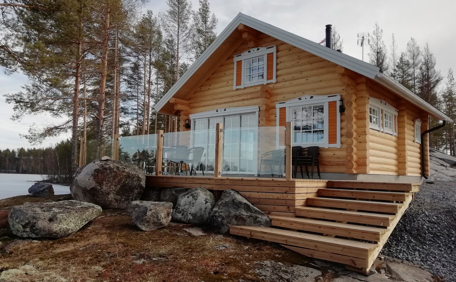 Hirsiveisto Laasonen_ Hirsirakentaminen_Saunamökki_Yritystarina_Business Joensuu